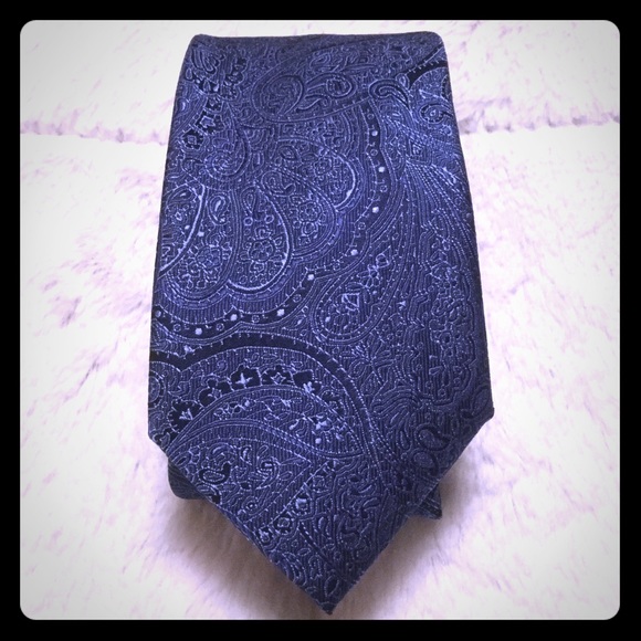 Van Heusen Other - Blue Two tone paisley solid tie